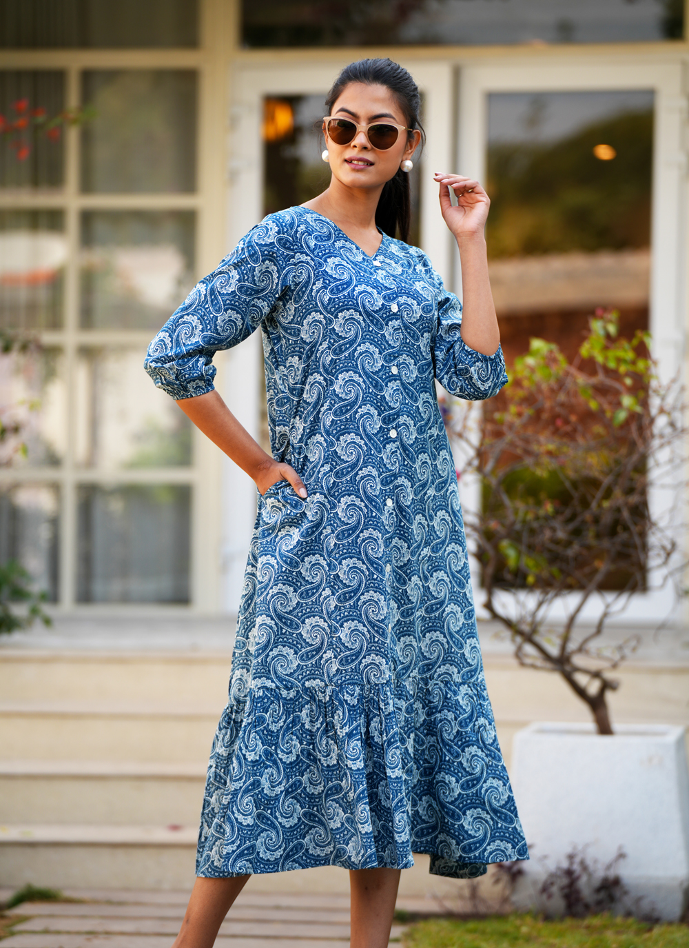 Cobalt Charm Summer Midi Dress